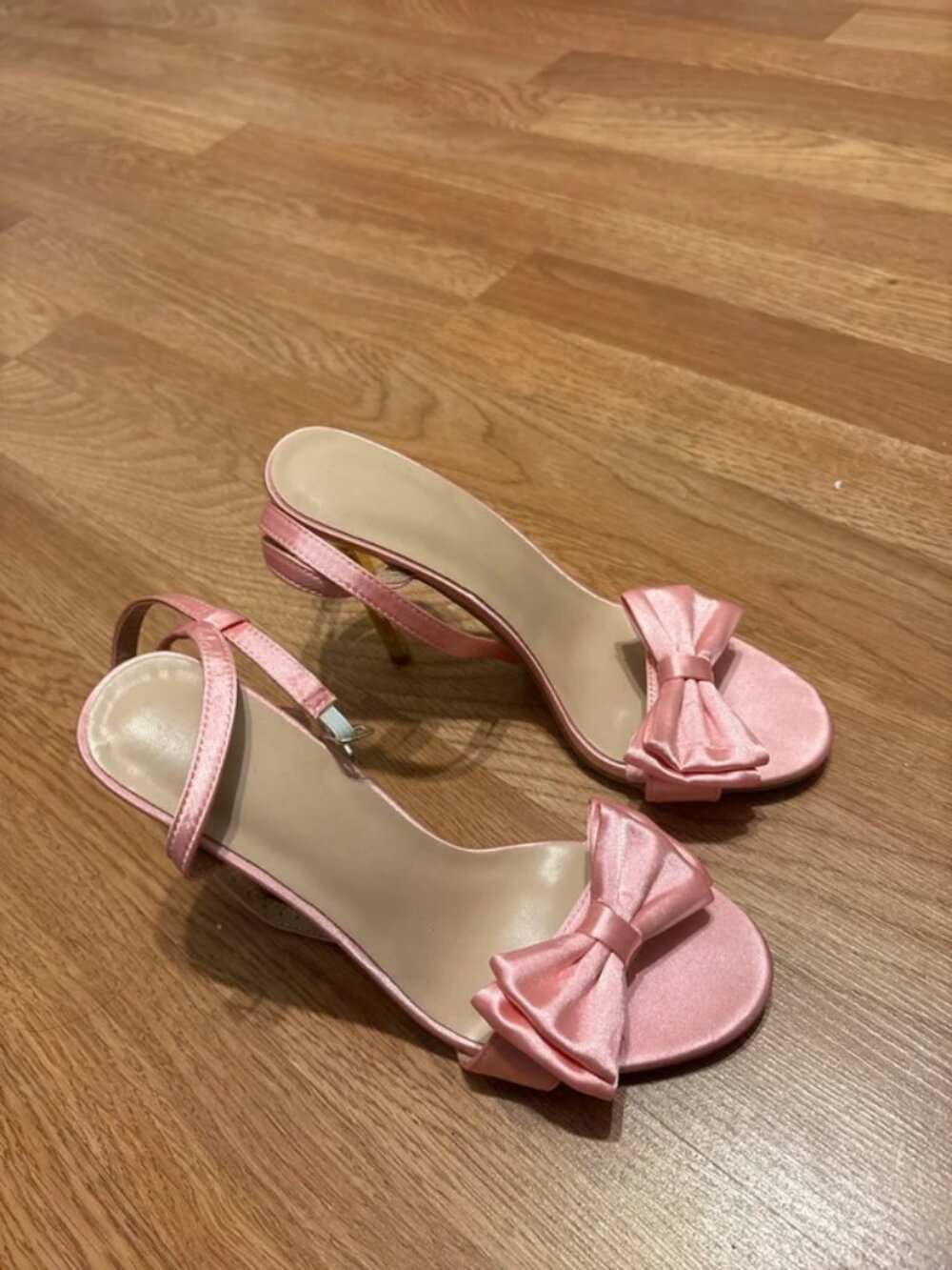 Pink bow Heels
